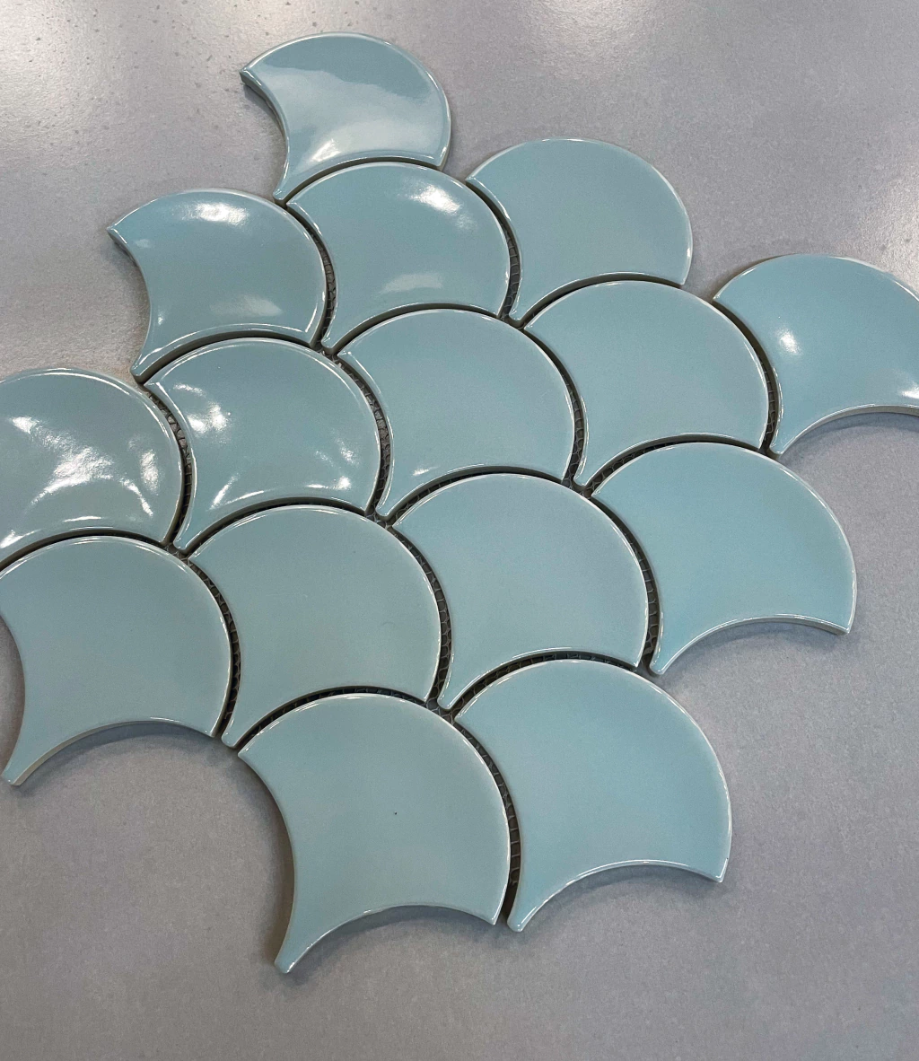 FISH SCALE SAGE 25,9 X 27,3,&nbsp;GUARDAS PIU,&nbsp;MOSAICO FISH SCALE,&nbsp;PIU